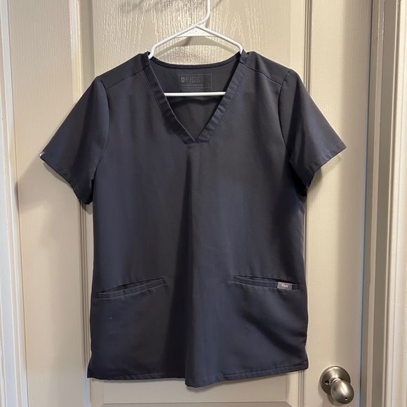 Figs Charcoal Gray Scrub Top - Picture 1 of 2
